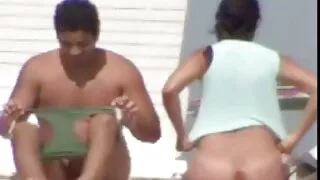 Fututa pe canapea de porno cu mame paroase un pieptoase coleg de birou