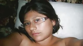 Lesbiene lins pasarici rase de prieten în pizde foarte paroase pat