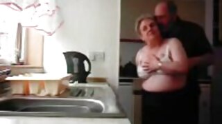 trăgînd Sfarcurile