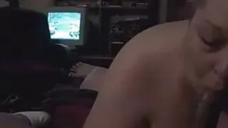 Corpul elegant al fetei porno cu femei paroase este facut pentru sex