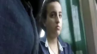 Fată în ciorapi de dama geme de sex grase si paroase pasional