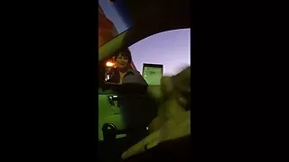 Blonda mame paroase zveltă a primit plăcere pe umflătura iubitului ei.